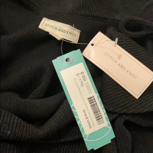 Sweater NWT - Picture 2 of 3